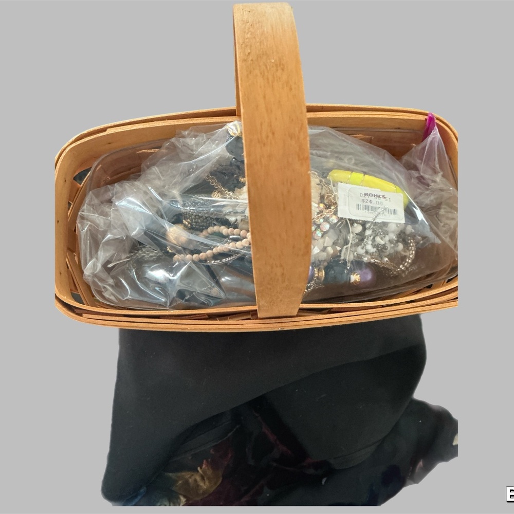 Authentic Longaberger Basket w/ 2 lbs Vintage & Modern Jewelry Mystery Lot - Picture 2 of 7